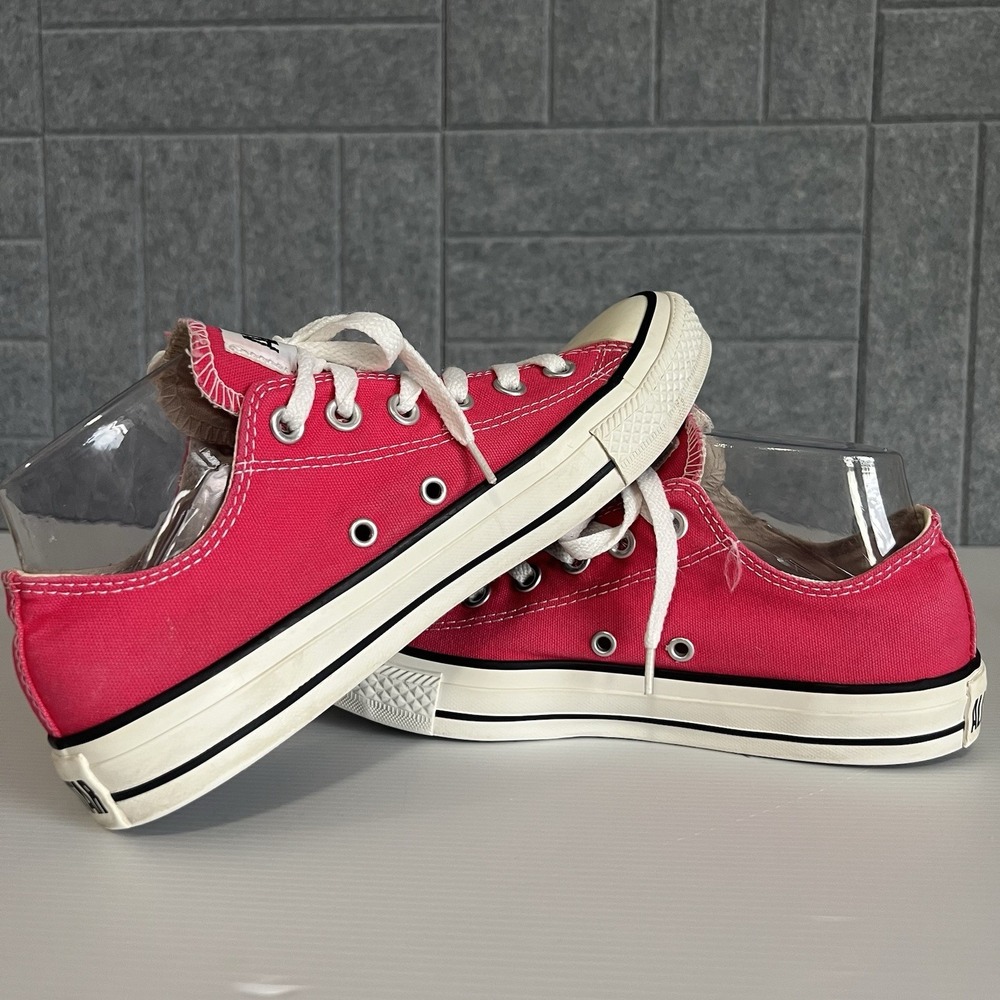 Converse Chuck Taylor All Star Low Top Sneakers Womens Size 8 Hot Pink Canvas